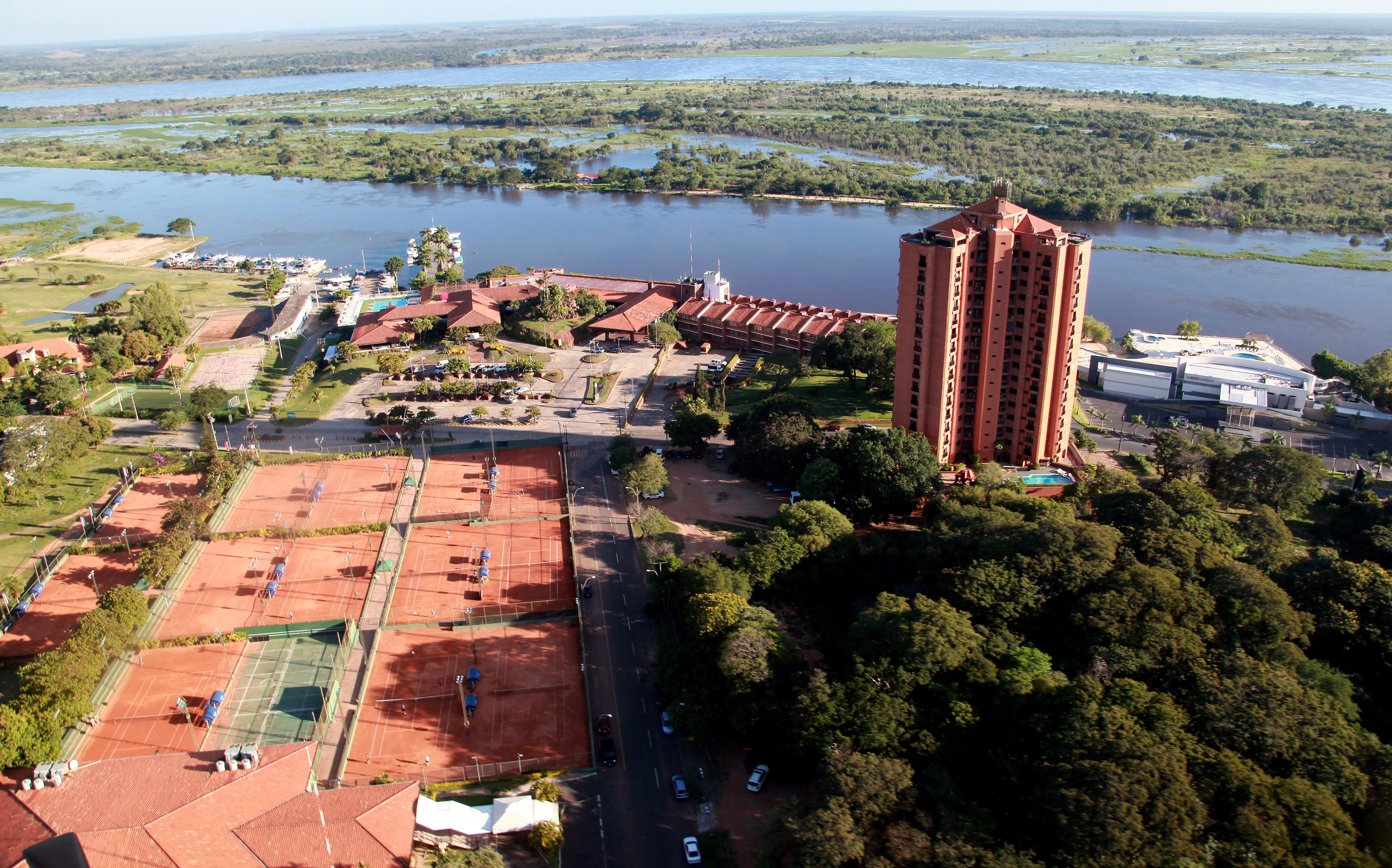 Resort Yacht Y Golf Club Paraguayo Asunción Esterno foto